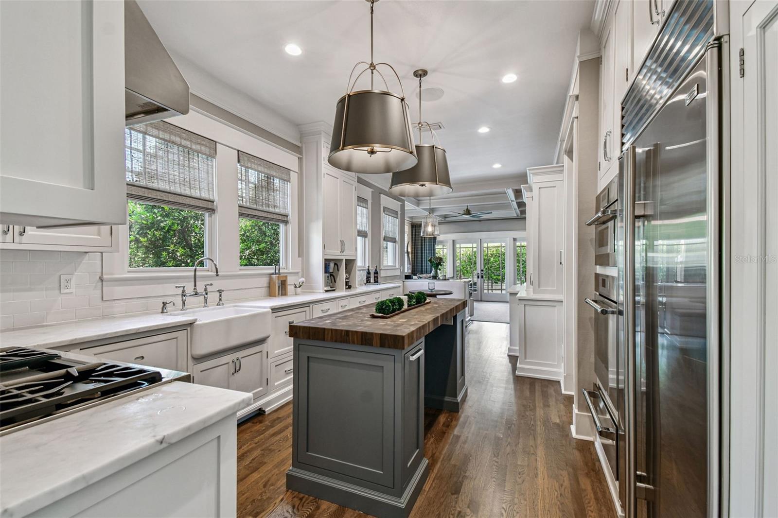 TB8451458 Property Photo