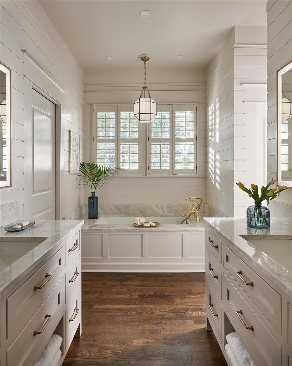 TB8451458 Property Photo