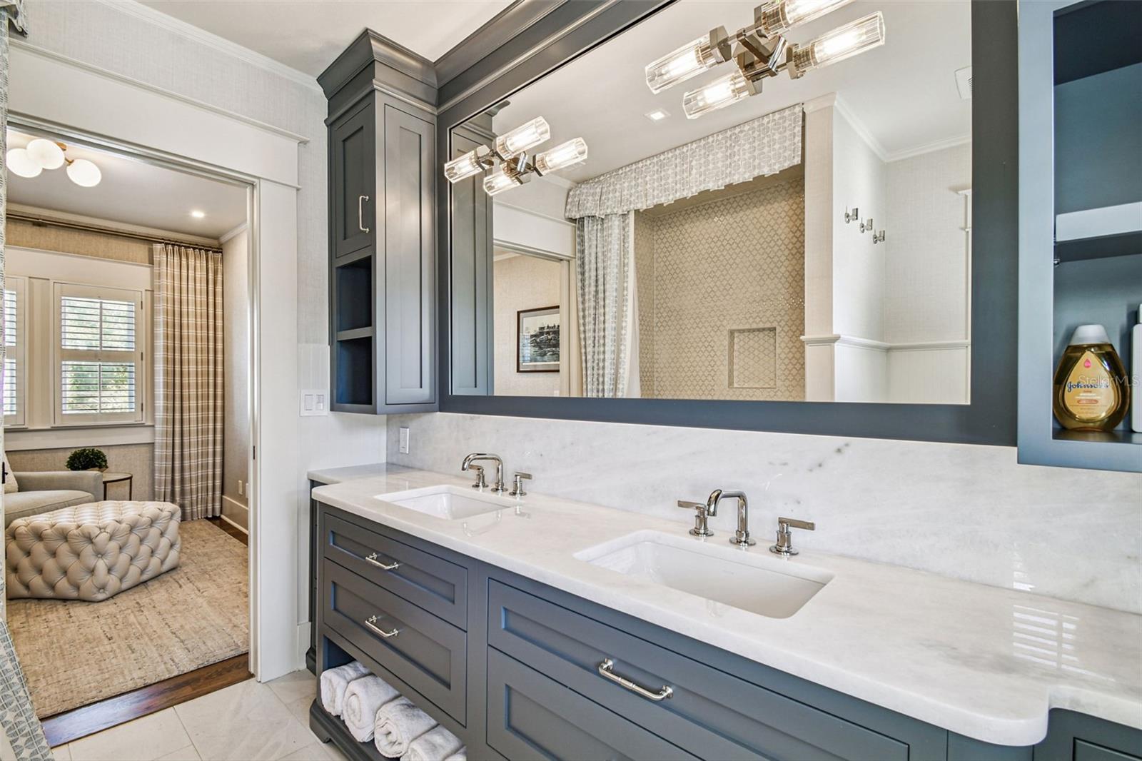 TB8451458 Property Photo