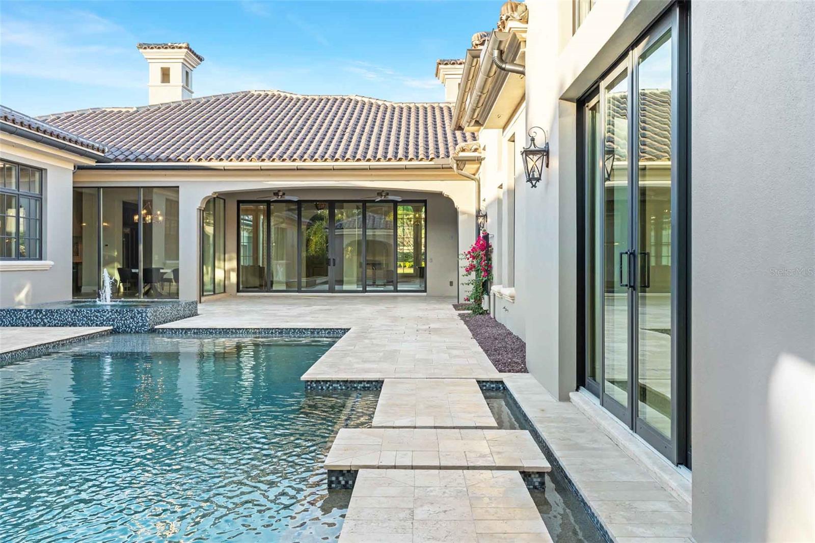 O6363272 Property Photo