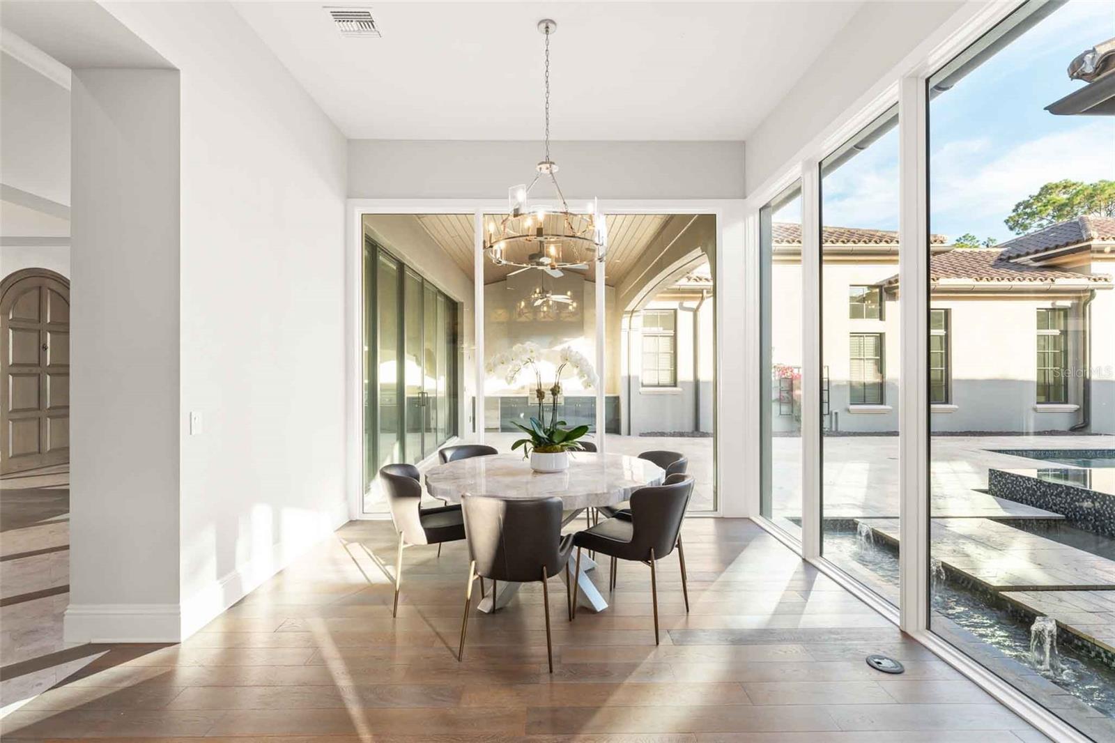 O6363272 Property Photo