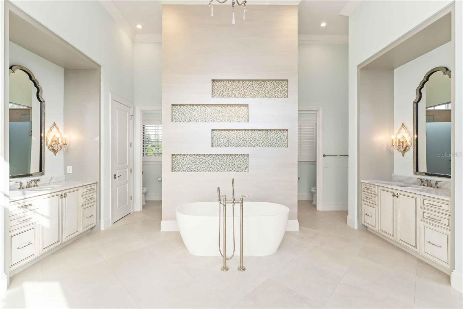 O6363272 Property Photo