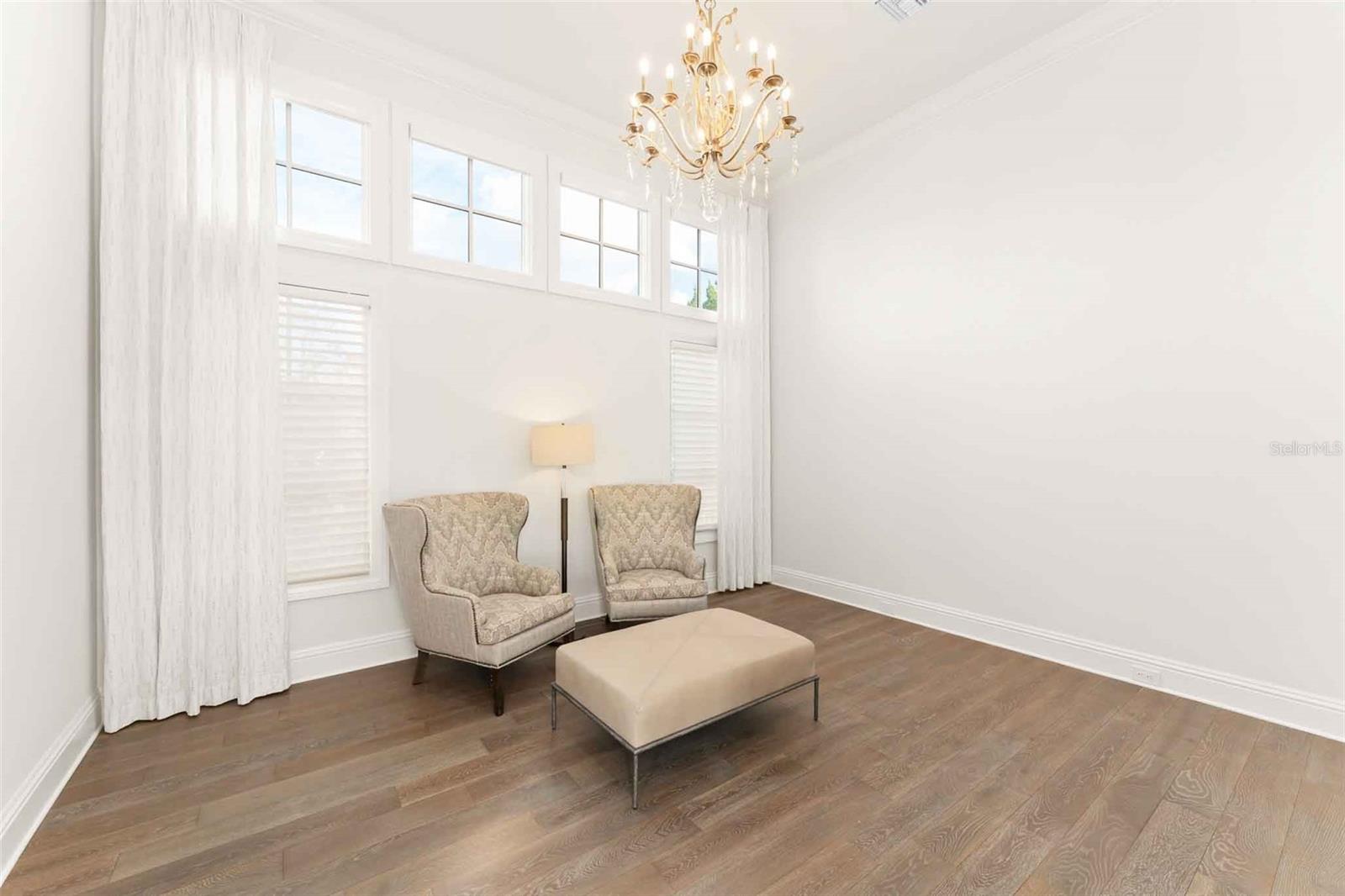 O6363272 Property Photo