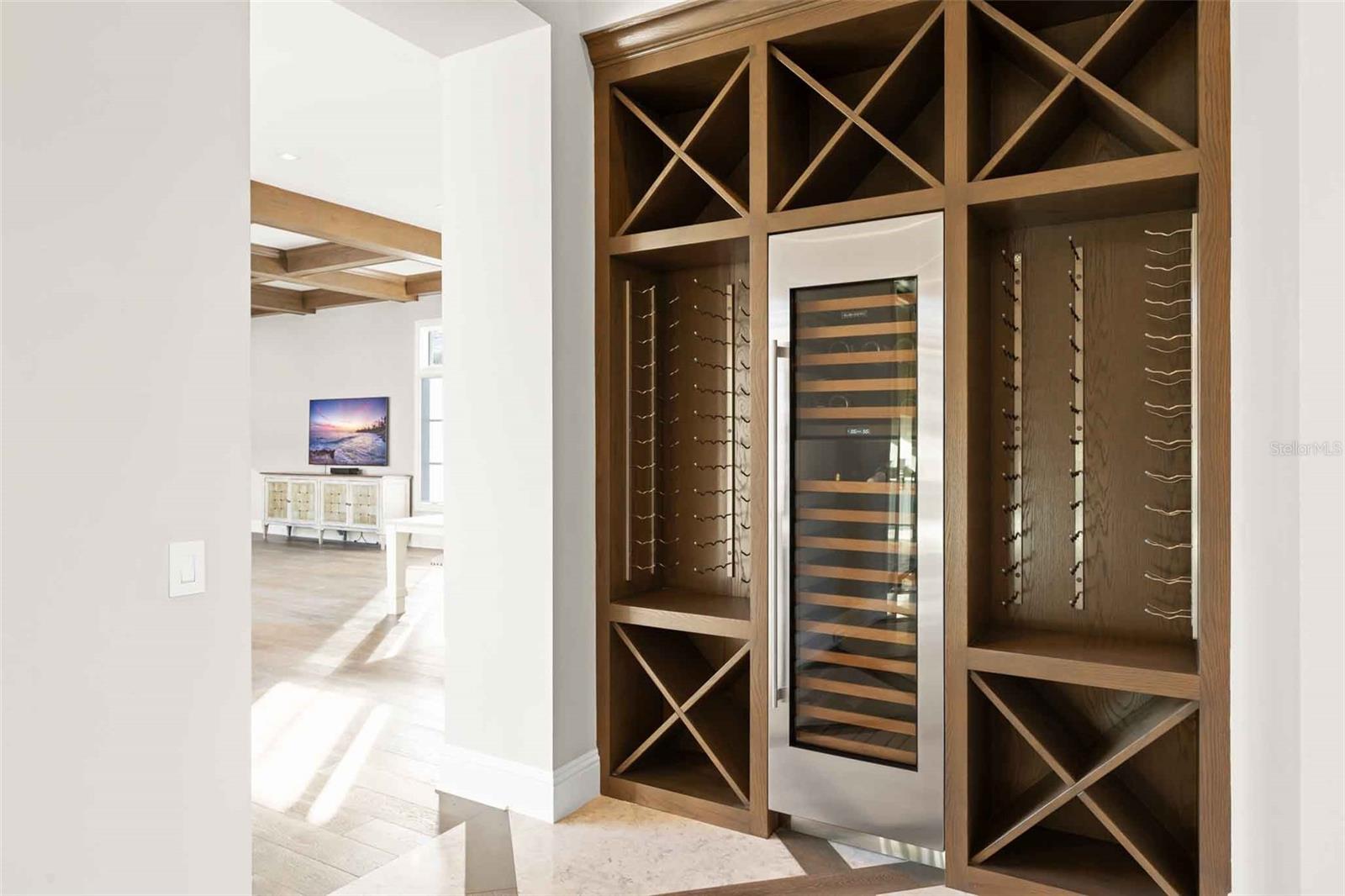 O6363272 Property Photo