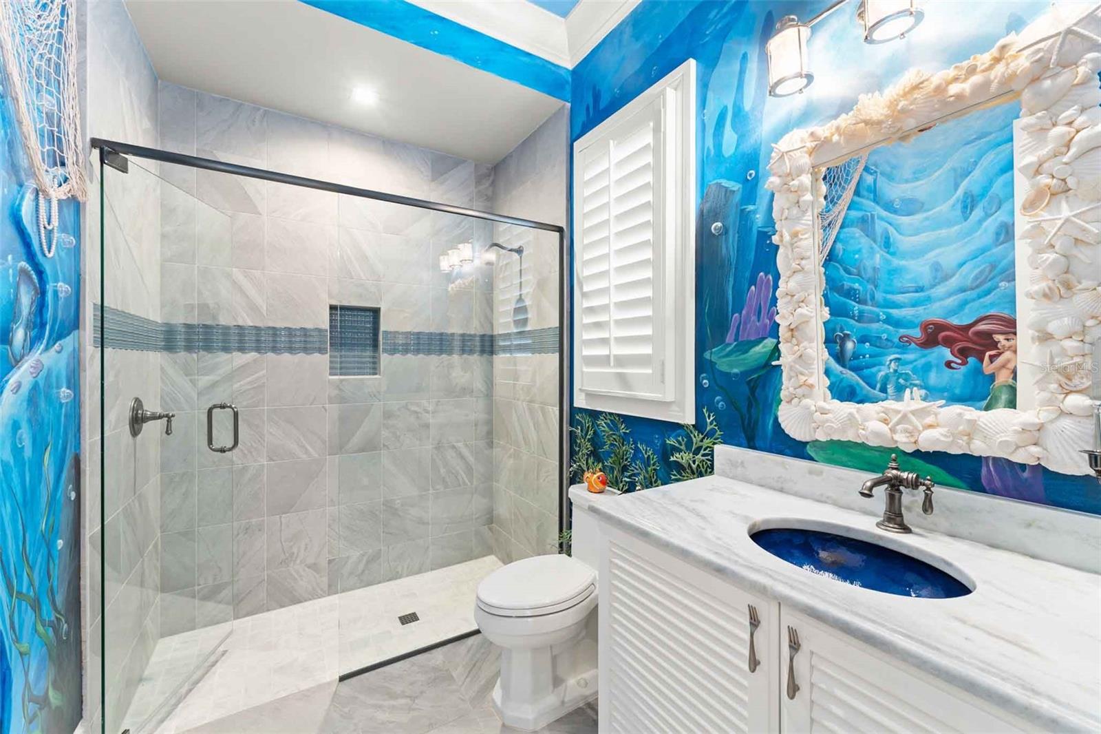 O6363272 Property Photo