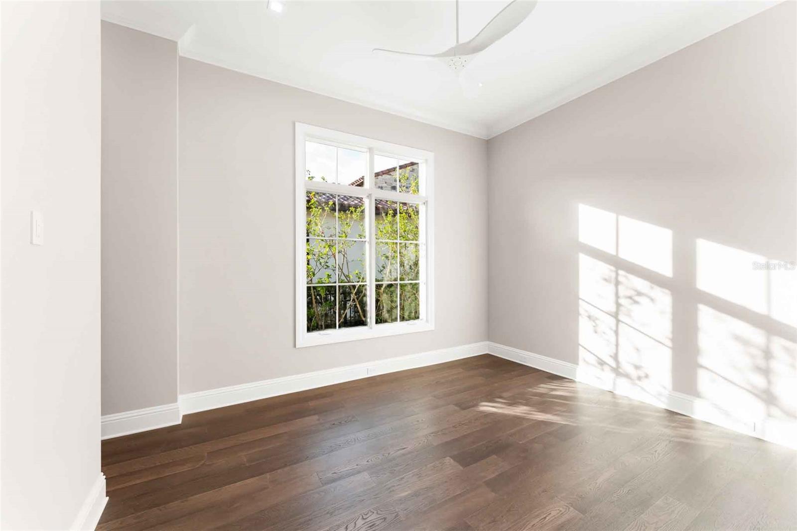 O6363272 Property Photo