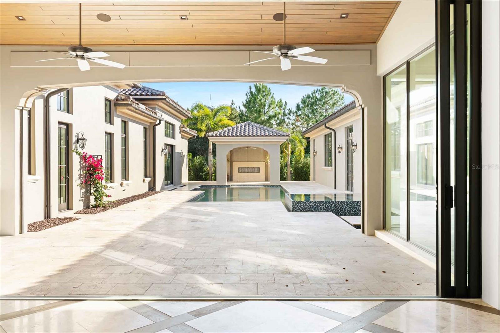 O6363272 Property Photo