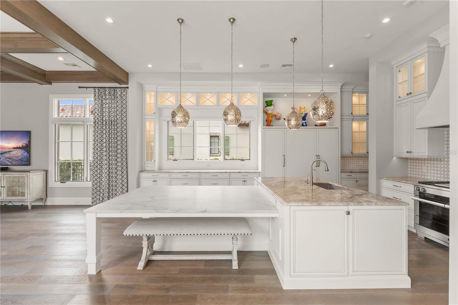 O6363272 Property Photo