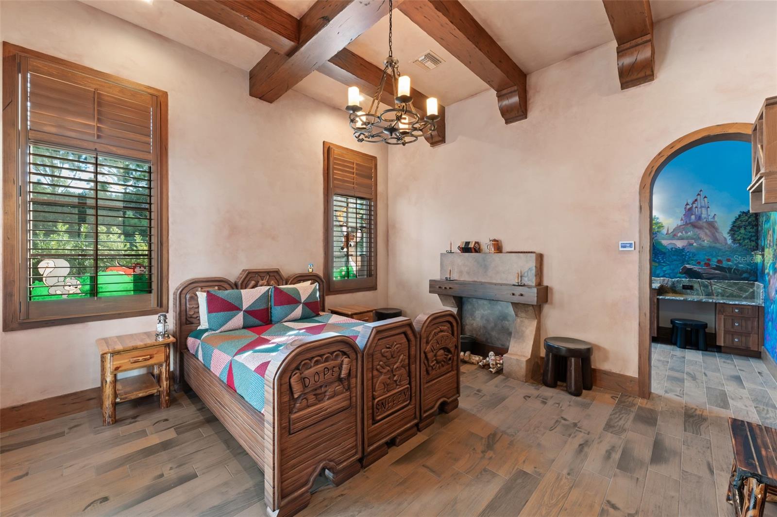 O6363272 Property Photo