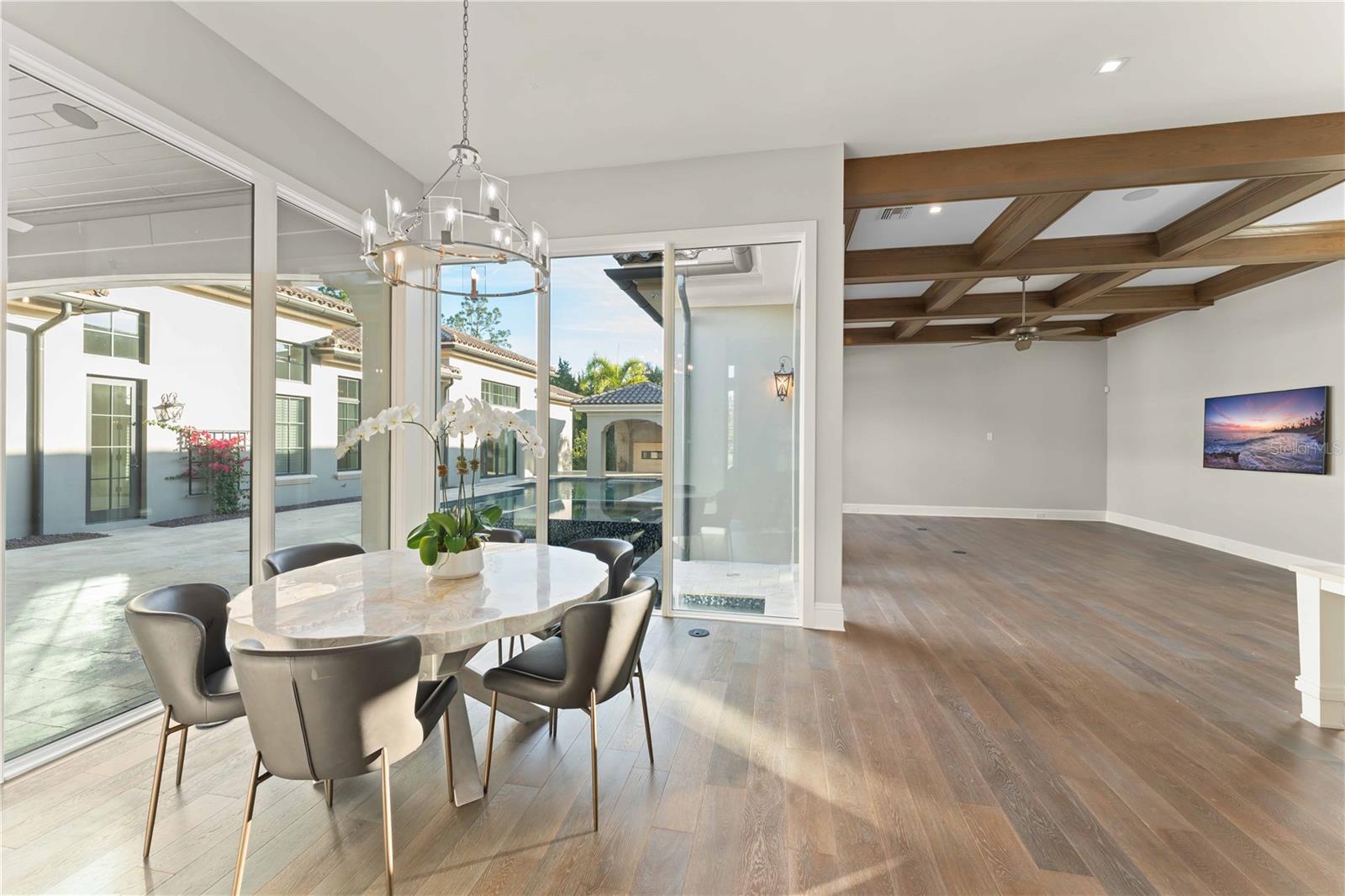 O6363272 Property Photo