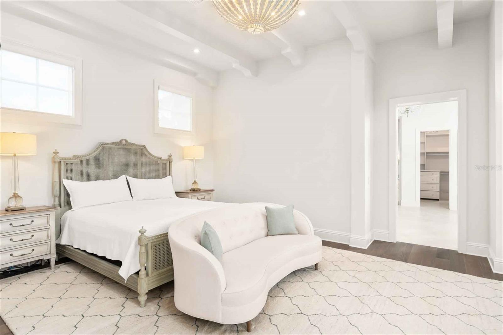 O6363272 Property Photo