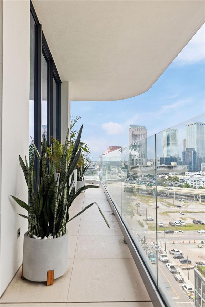 TB8451475 Property Photo