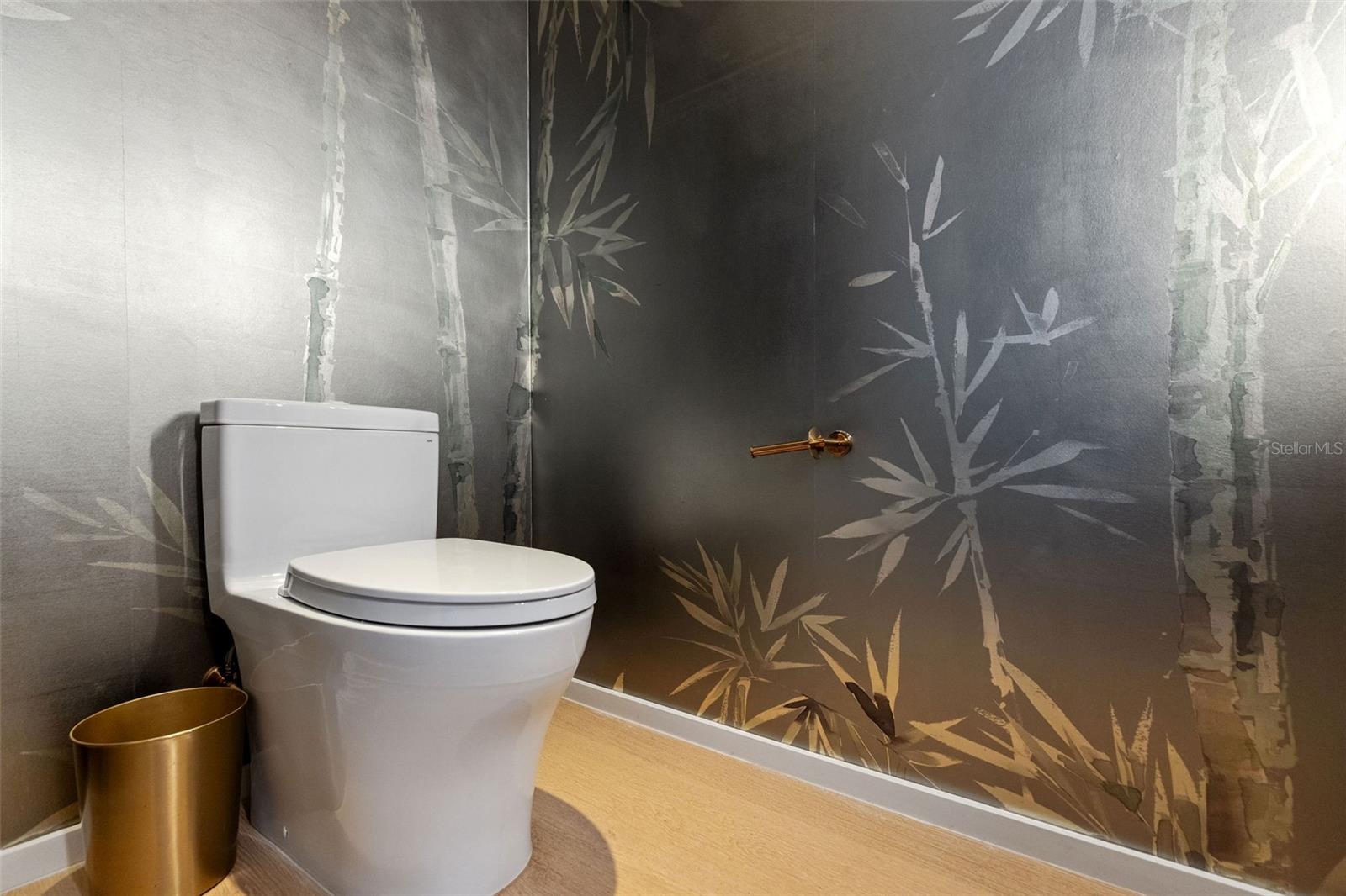 TB8451475 Property Photo