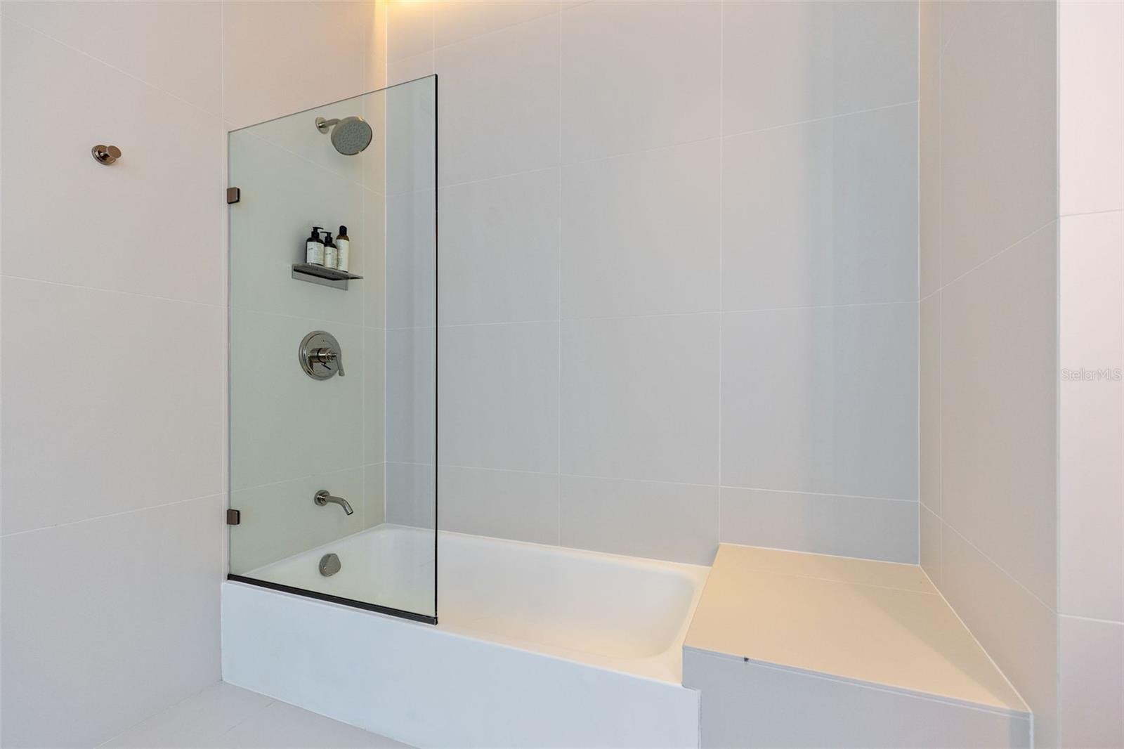 TB8451475 Property Photo