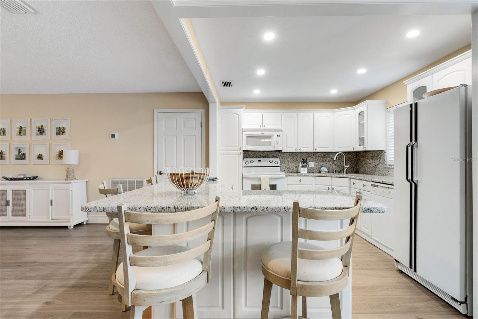 Island Kitchen with Breakfast Bar