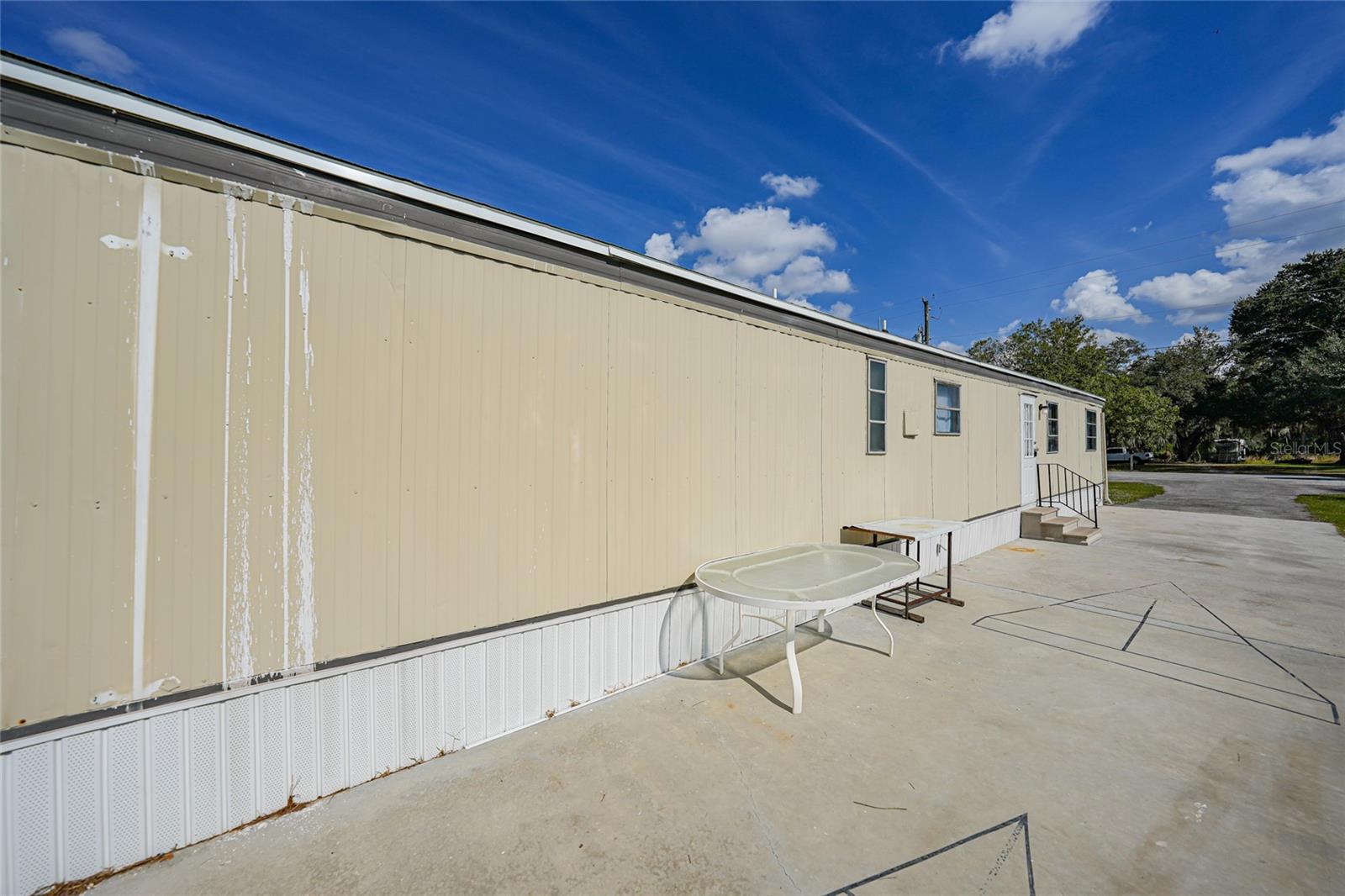 C7518266 Property Photo