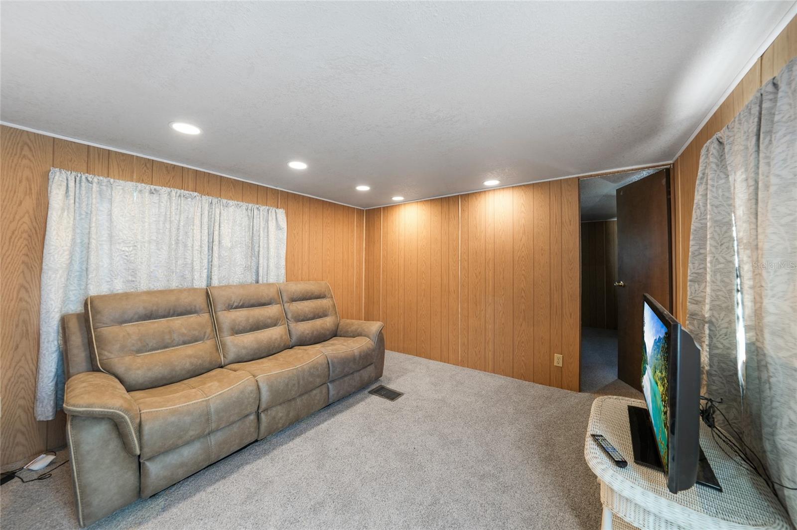 C7518266 Property Photo