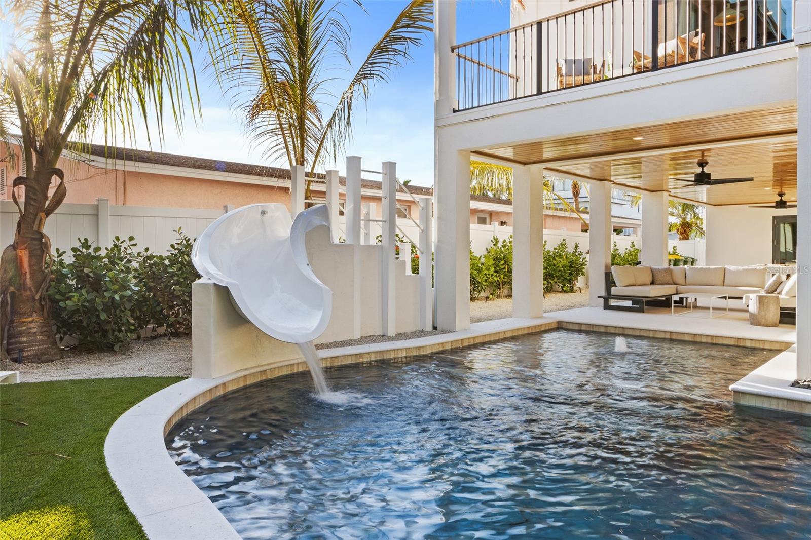 A4673373 Property Photo