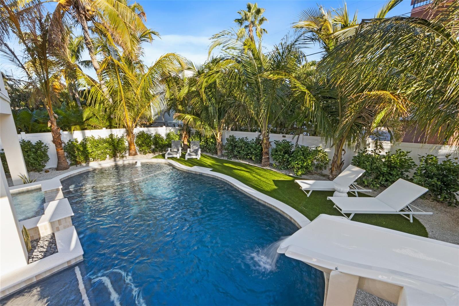 A4673373 Property Photo