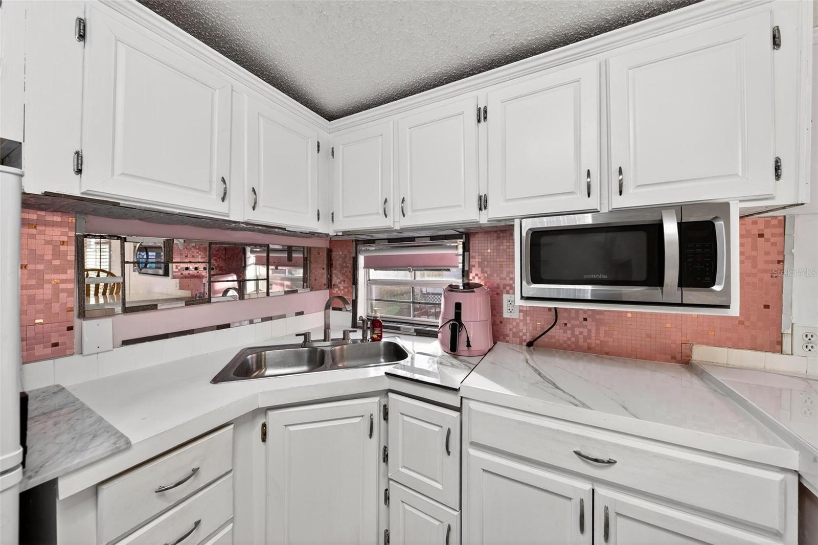 TB8451531 Property Photo