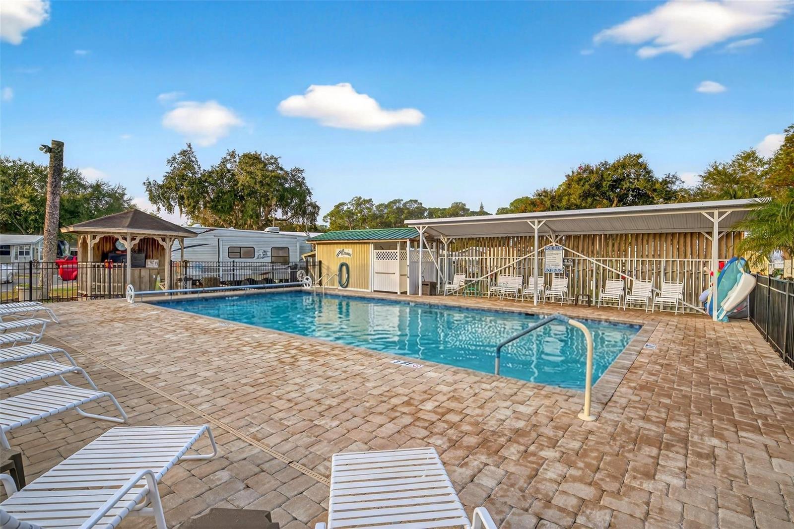 TB8451531 Property Photo