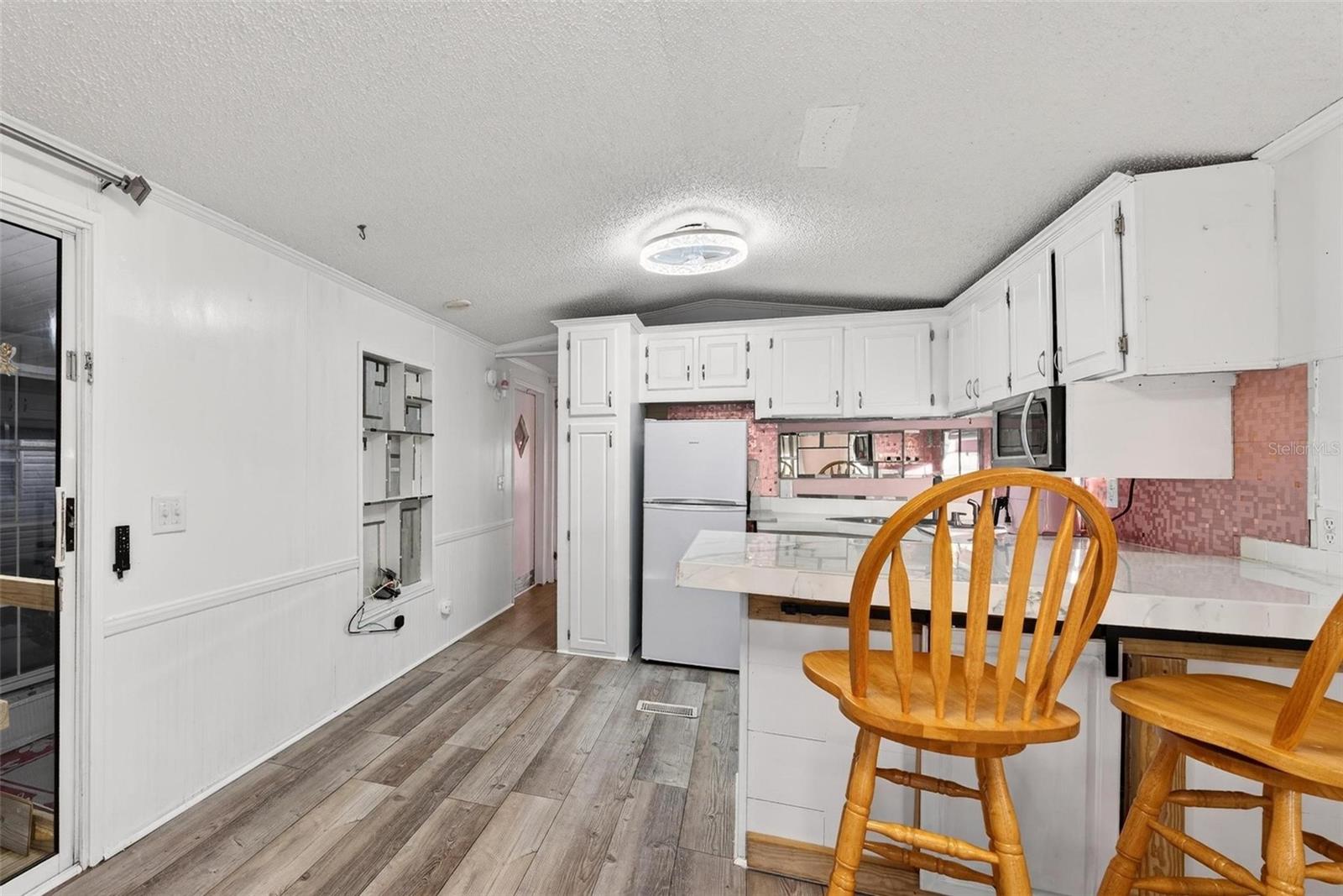 TB8451531 Property Photo