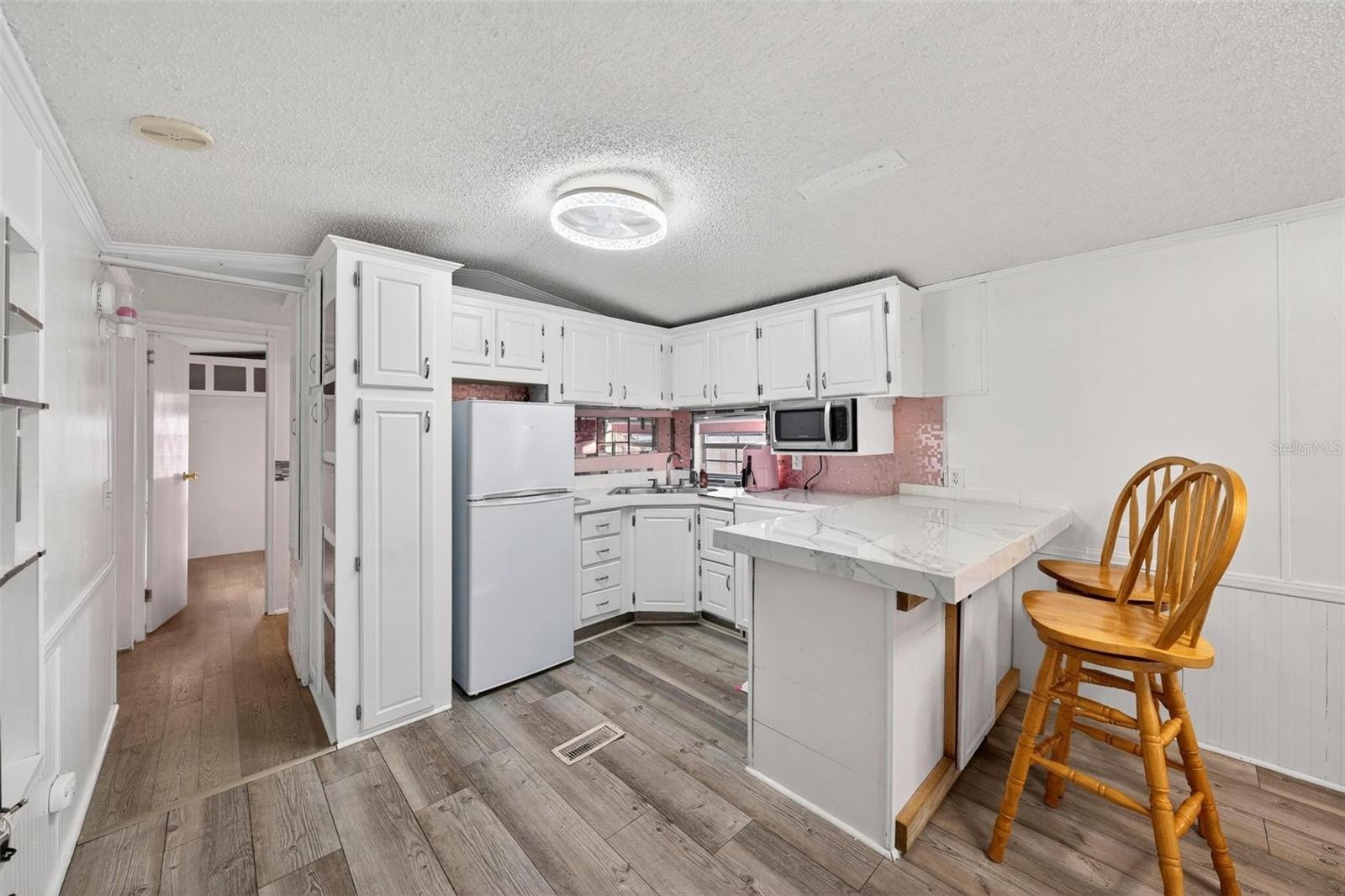 TB8451531 Property Photo