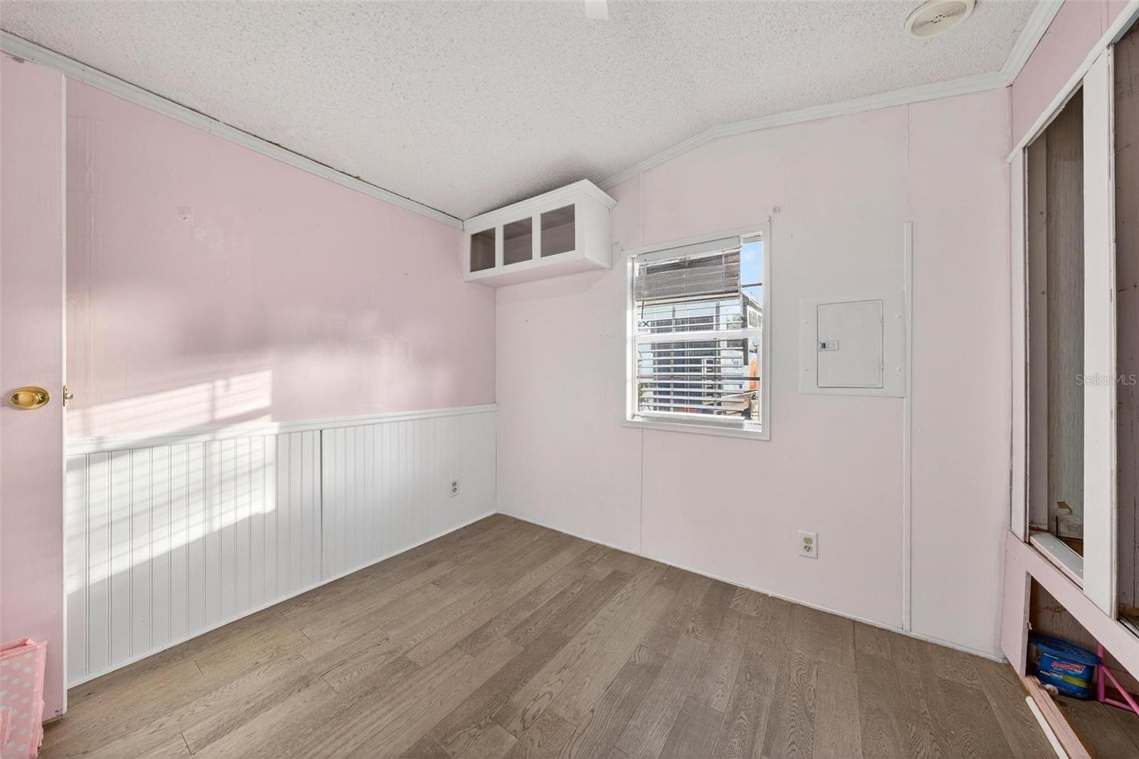 TB8451531 Property Photo