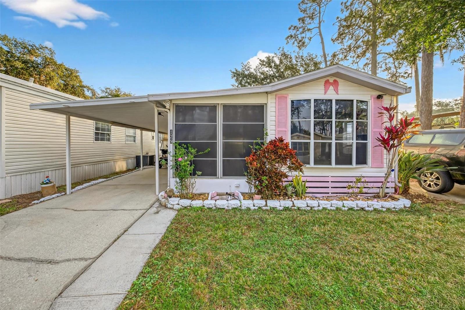 TB8451531 Property Photo