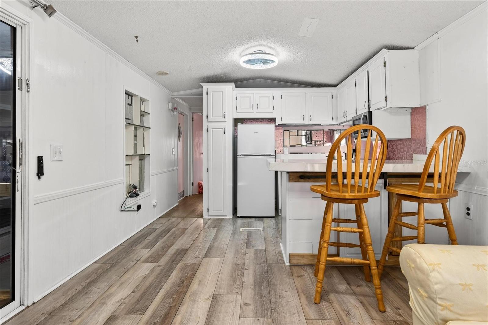 TB8451531 Property Photo