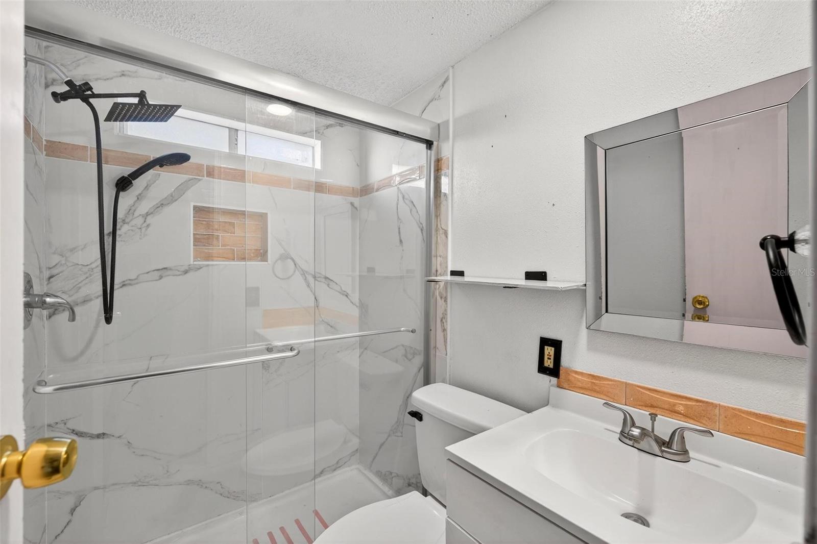 TB8451531 Property Photo