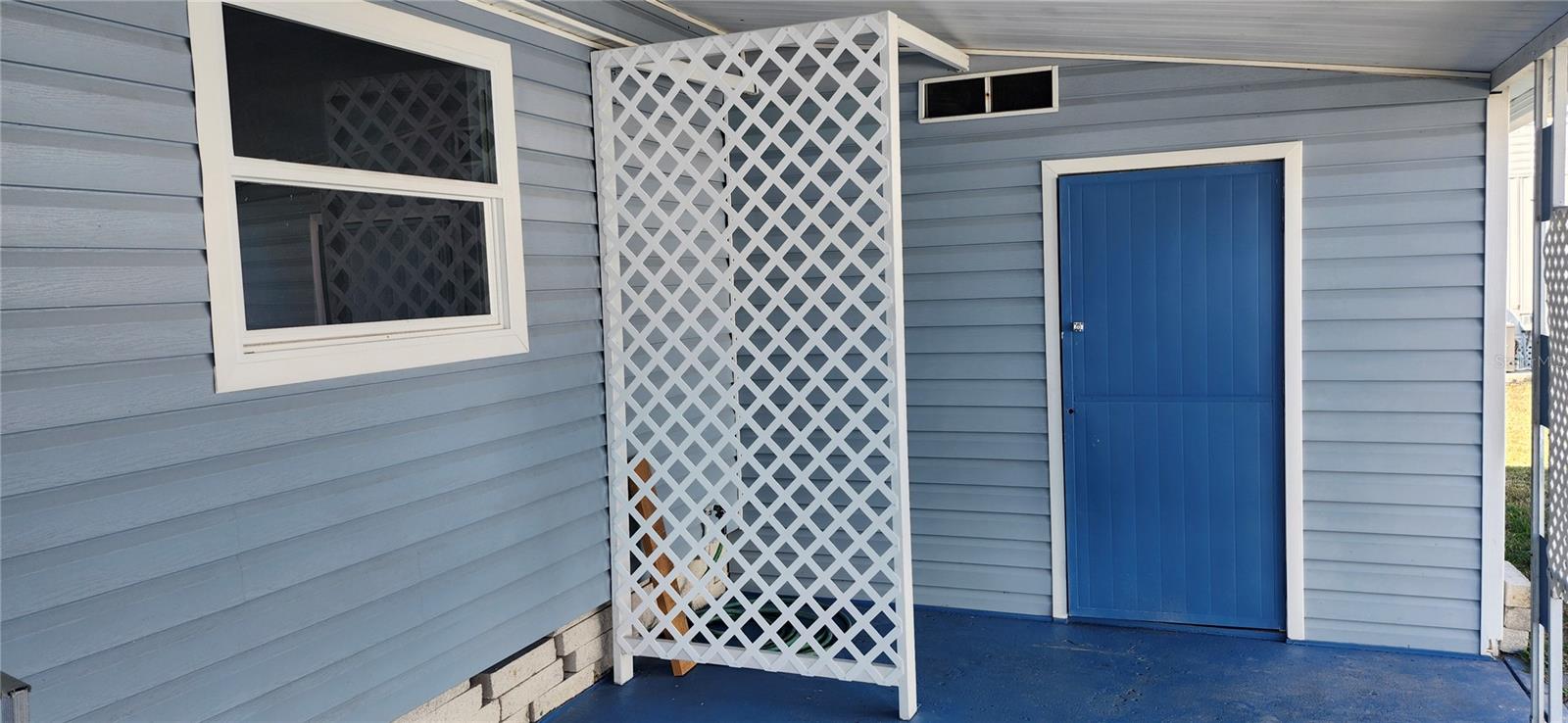 W7881050 Property Photo