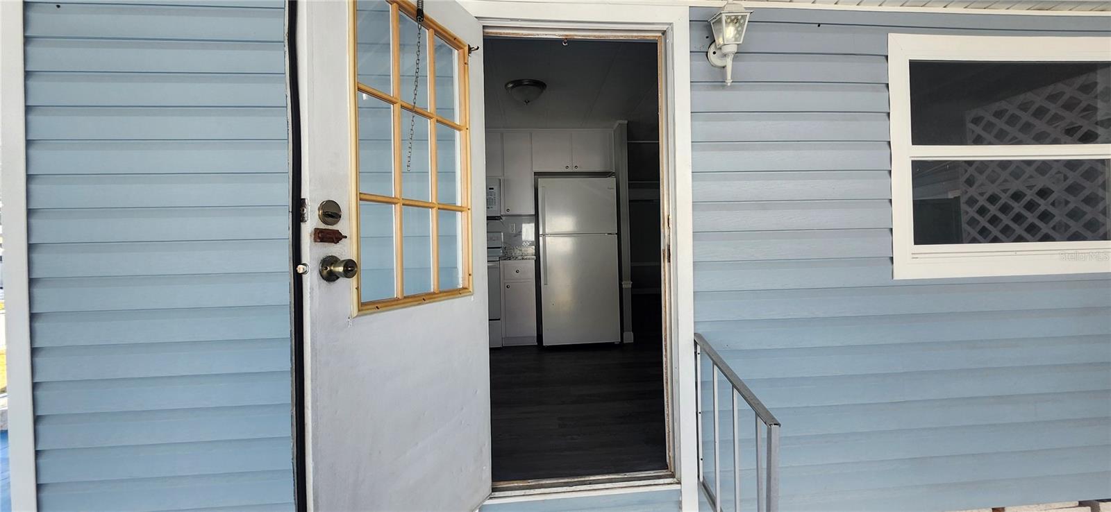 W7881050 Property Photo