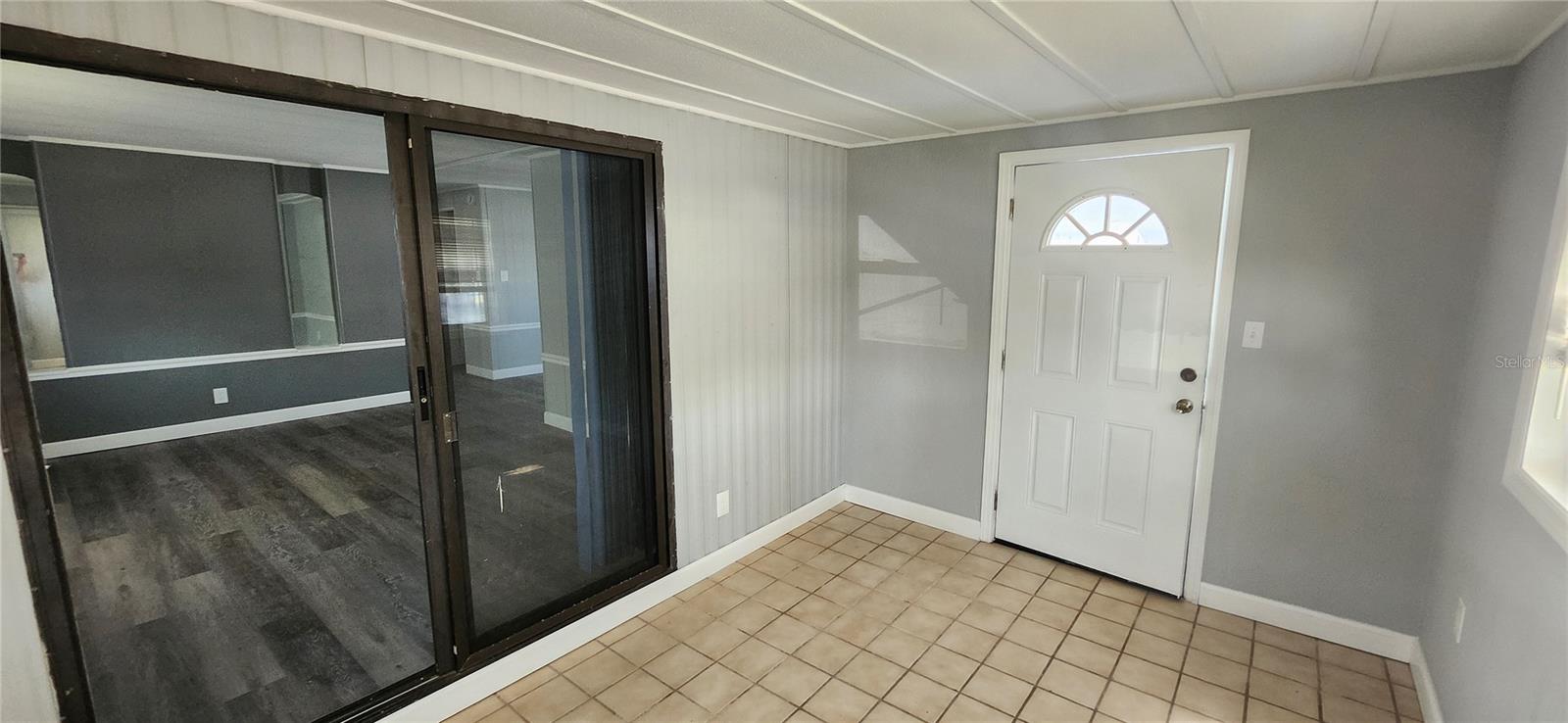 W7881050 Property Photo