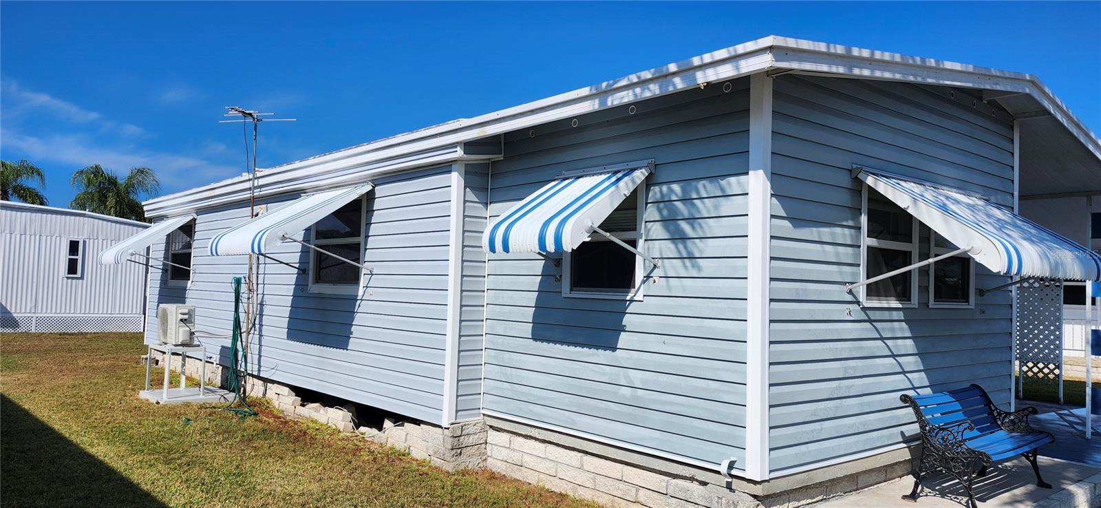 W7881050 Property Photo