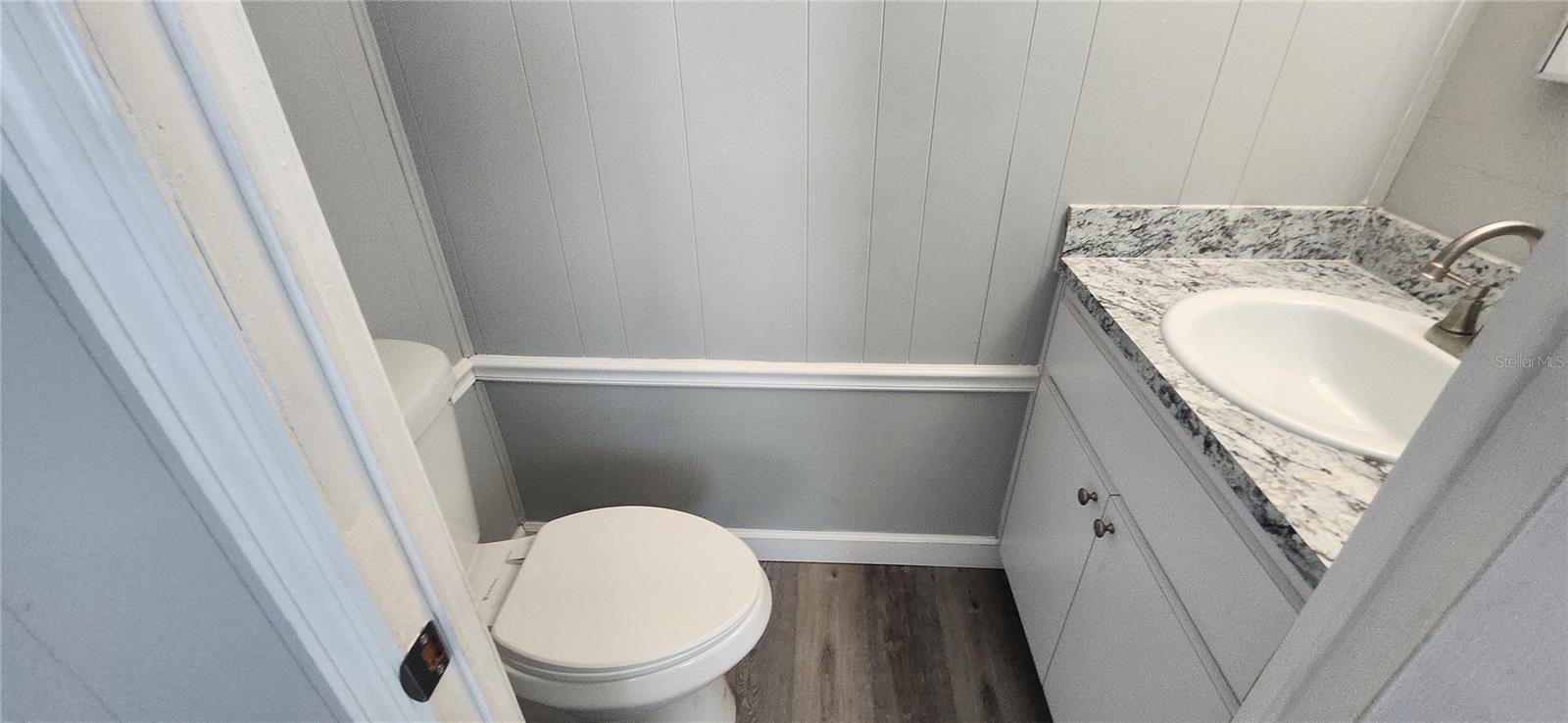 W7881050 Property Photo