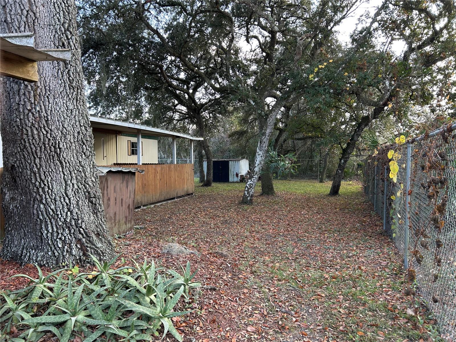 R4910302 Property Photo