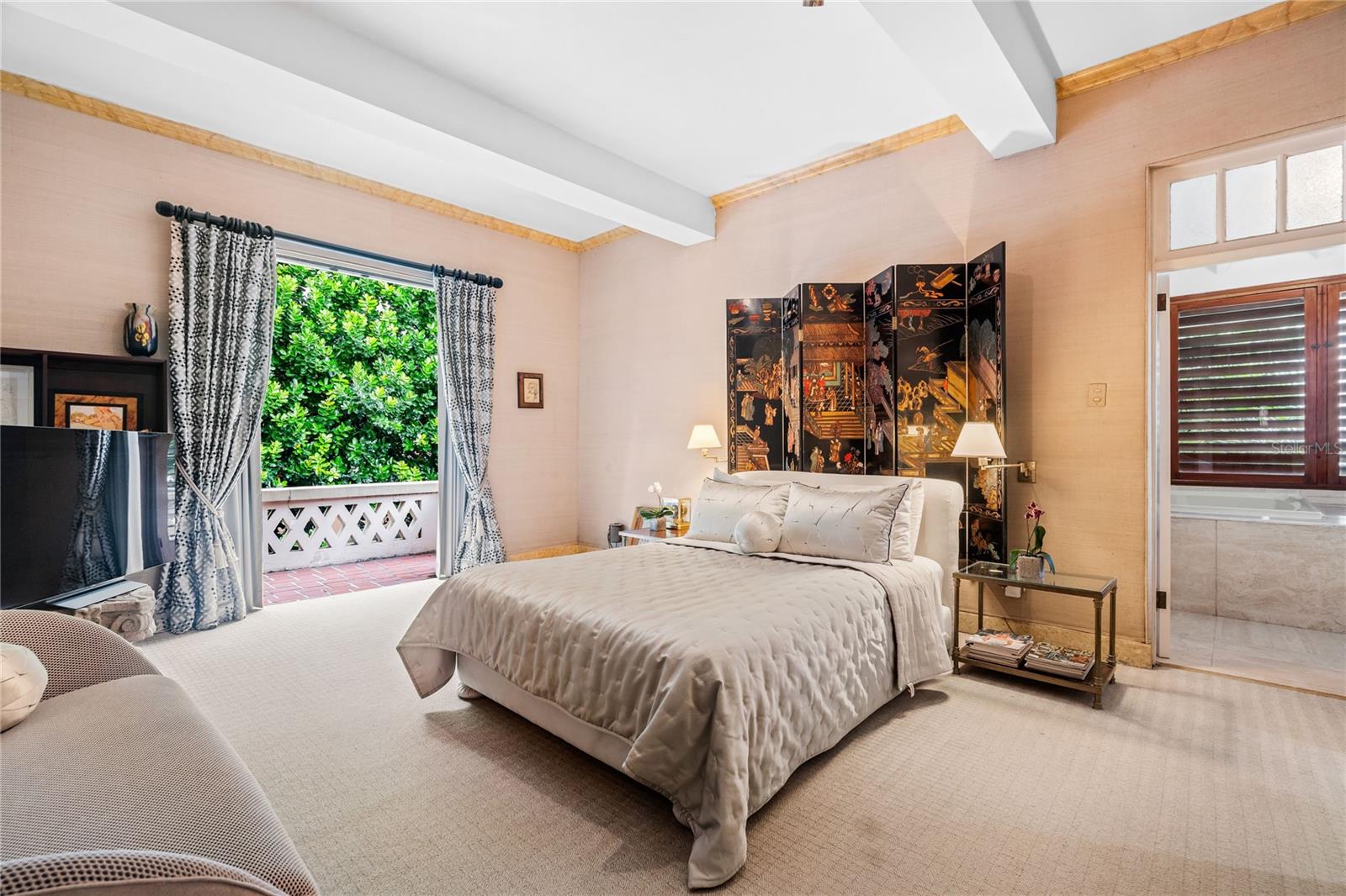 PR9117618 Property Photo