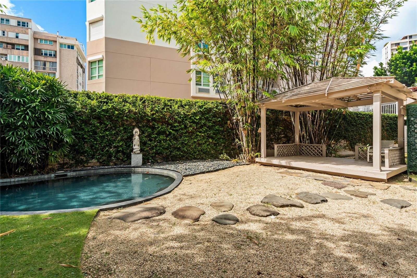 PR9117618 Property Photo