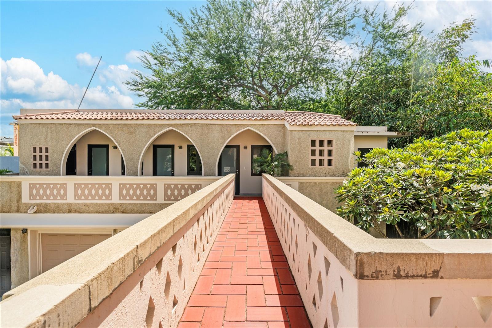 PR9117618 Property Photo