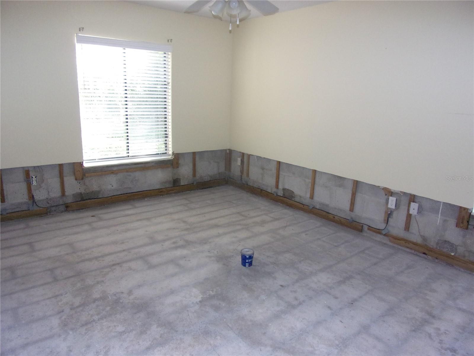 TB8451574 Property Photo