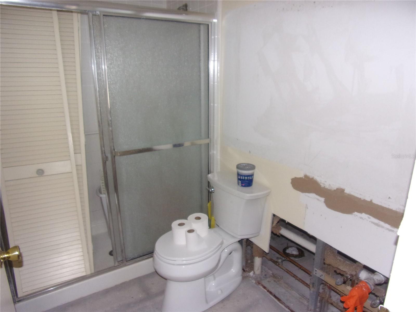 TB8451574 Property Photo