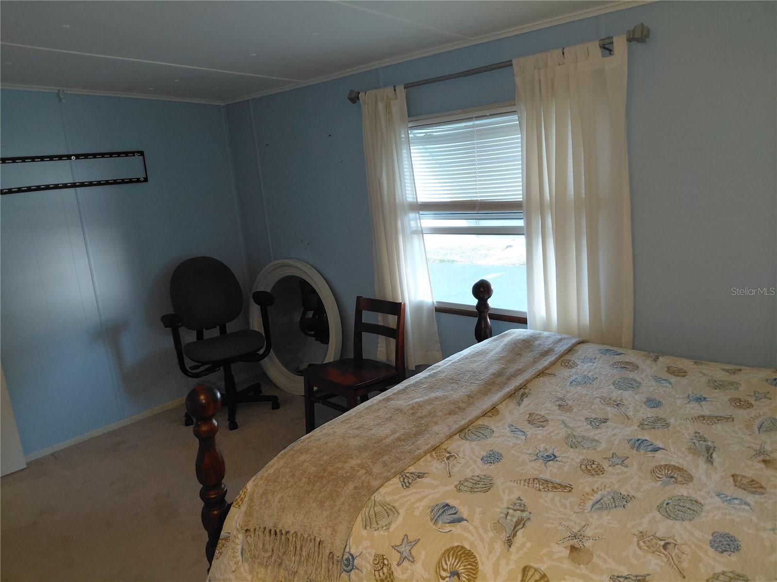 TB8451599 Property Photo