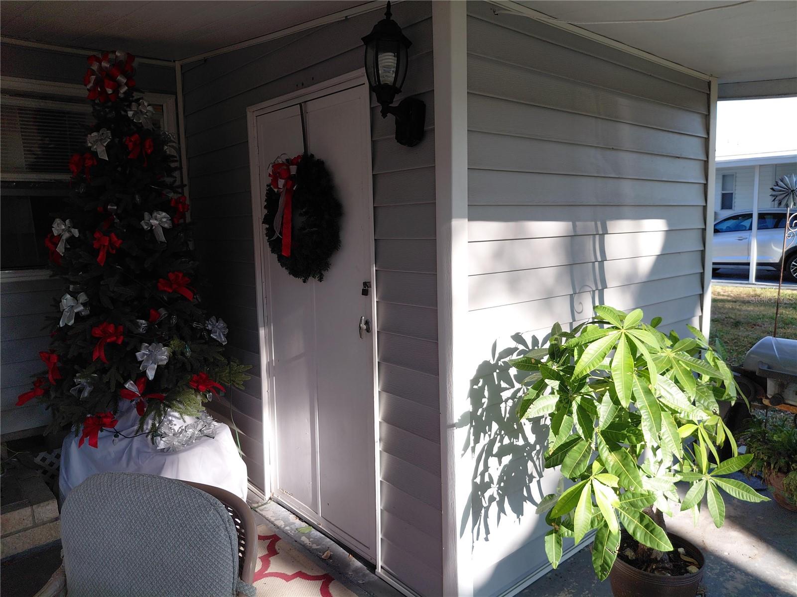 TB8451599 Property Photo