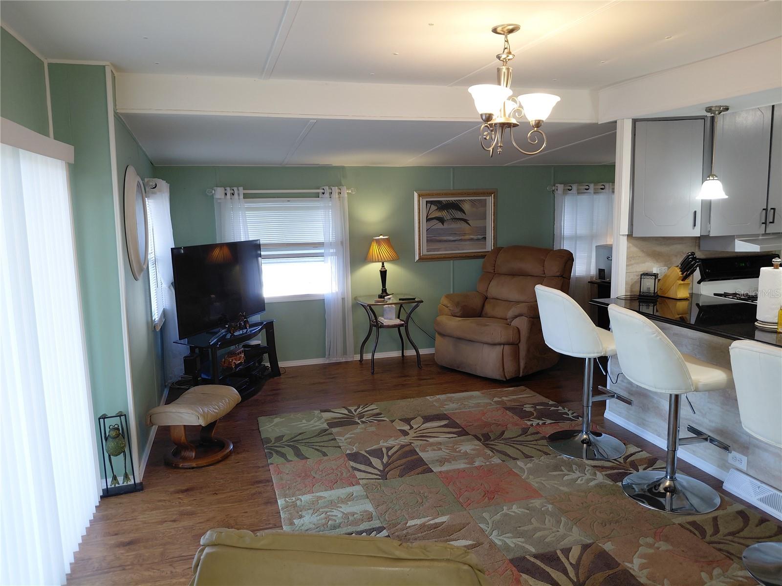 TB8451599 Property Photo