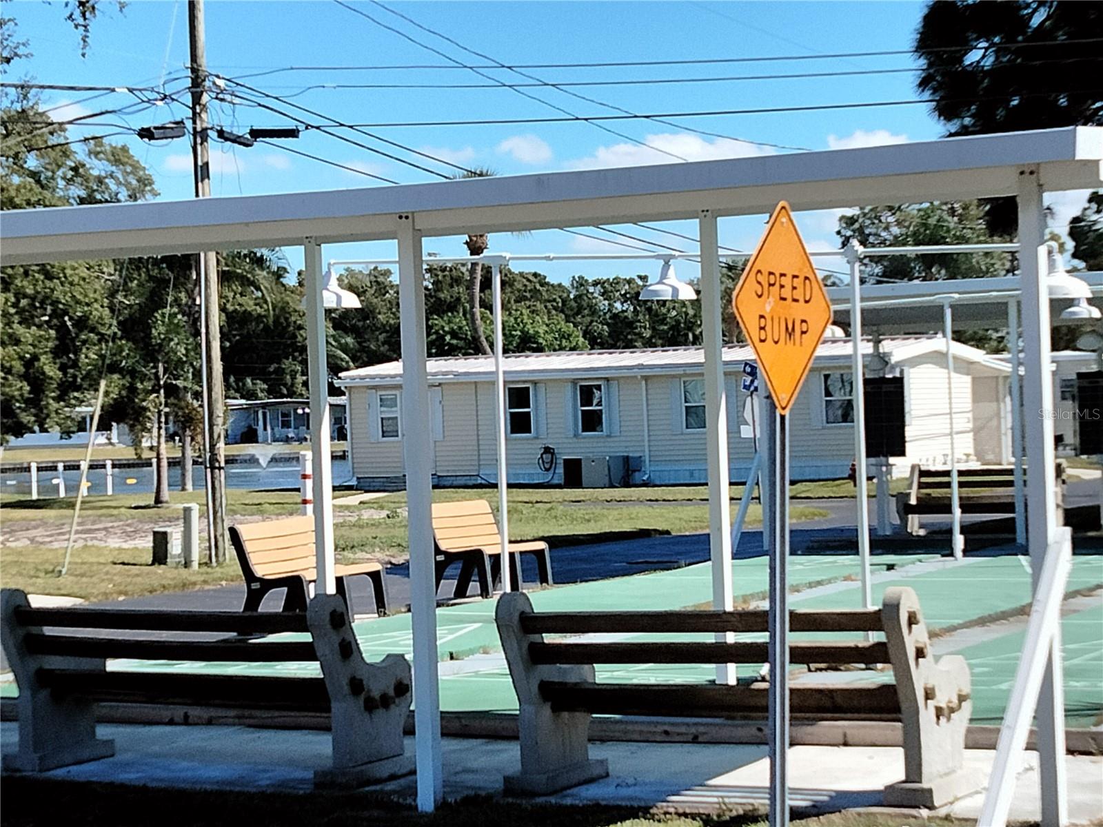 TB8451599 Property Photo