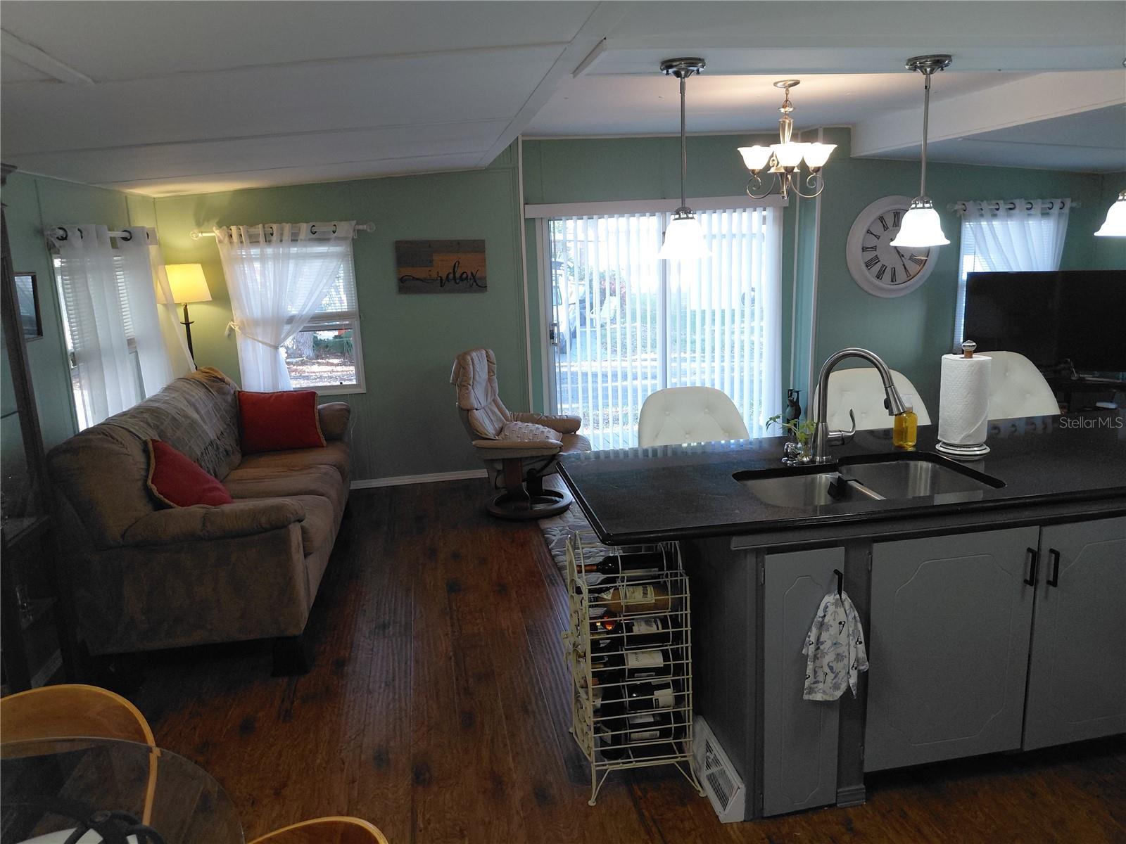 TB8451599 Property Photo