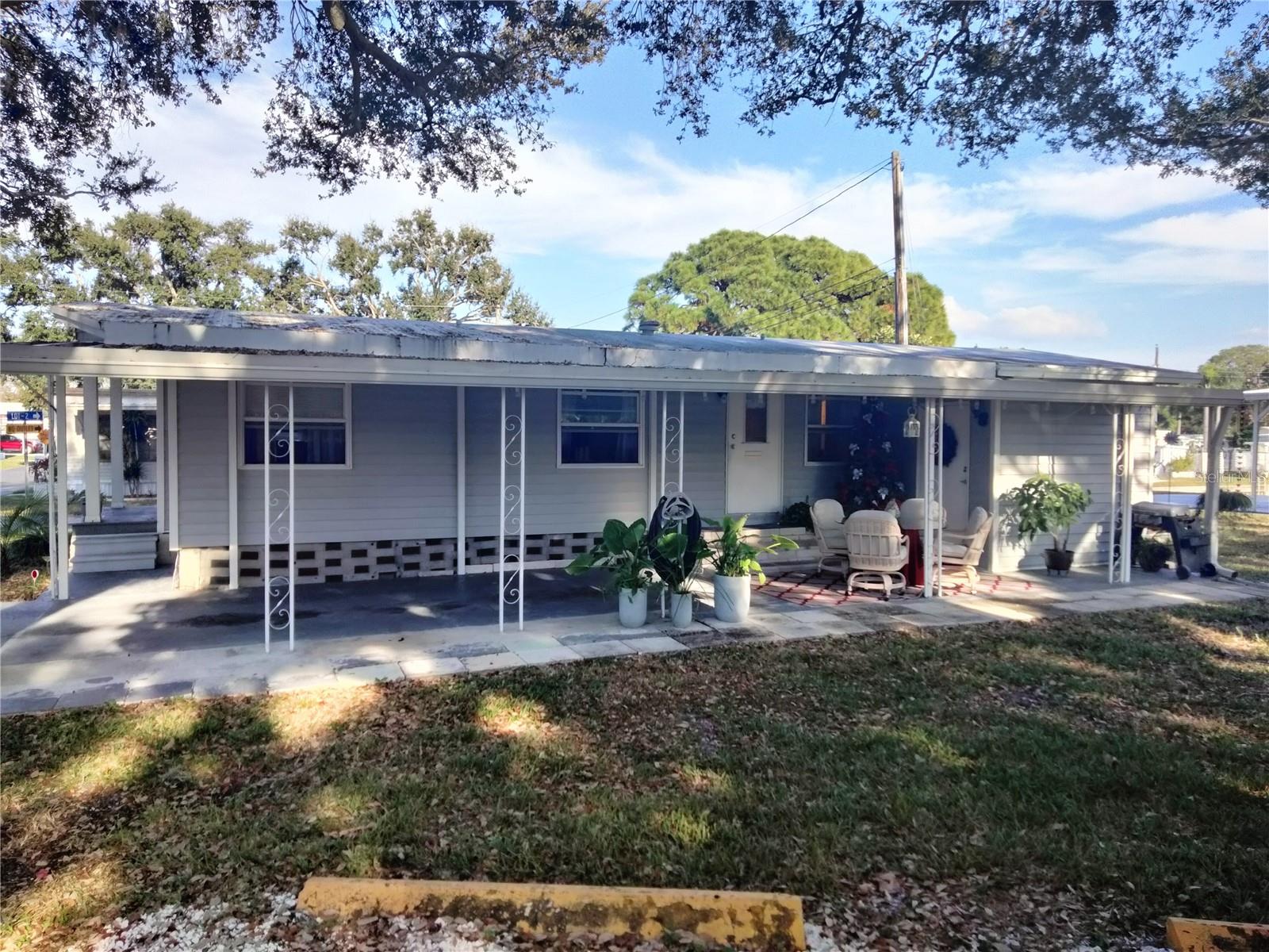 TB8451599 Property Photo