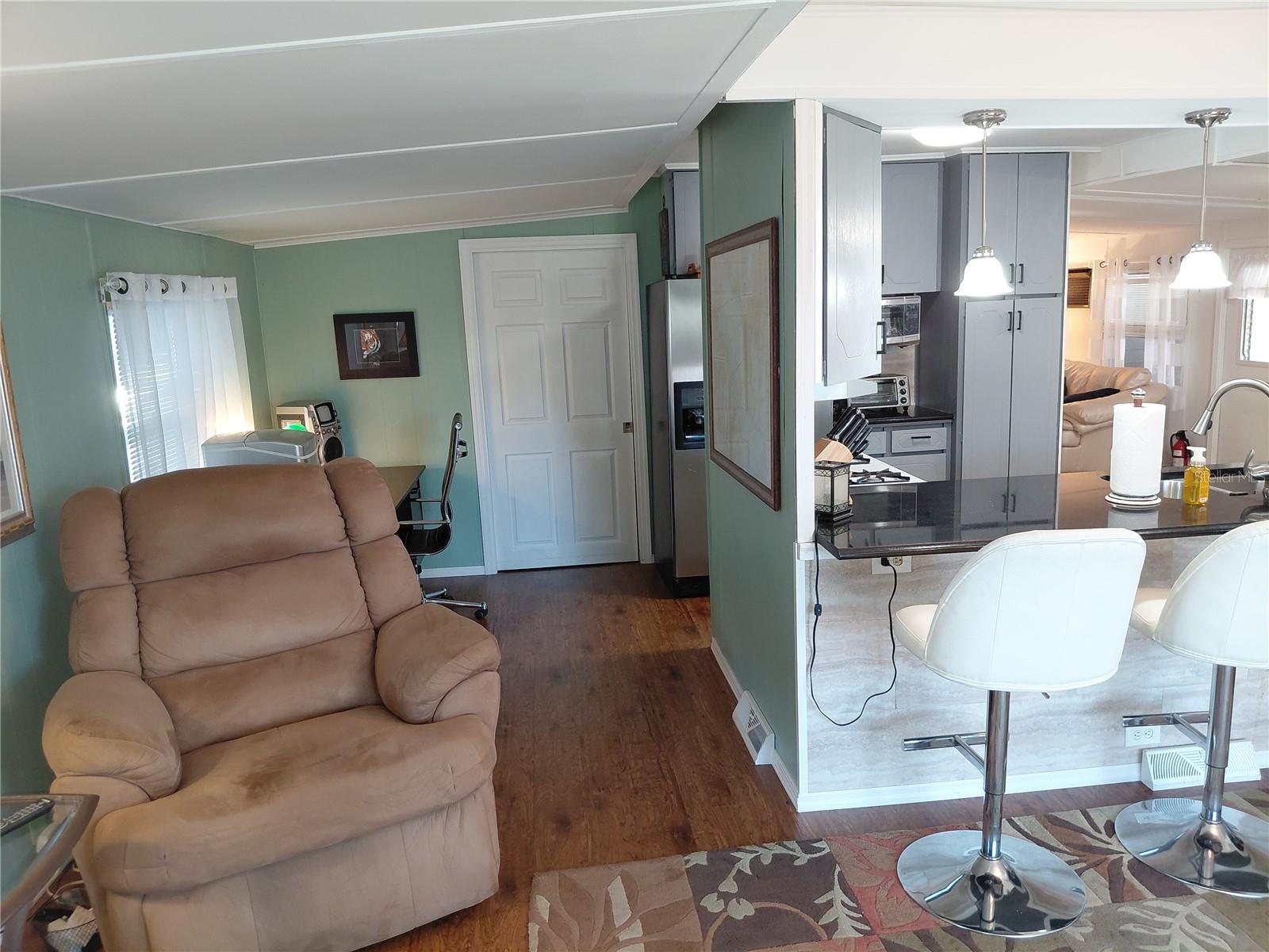 TB8451599 Property Photo