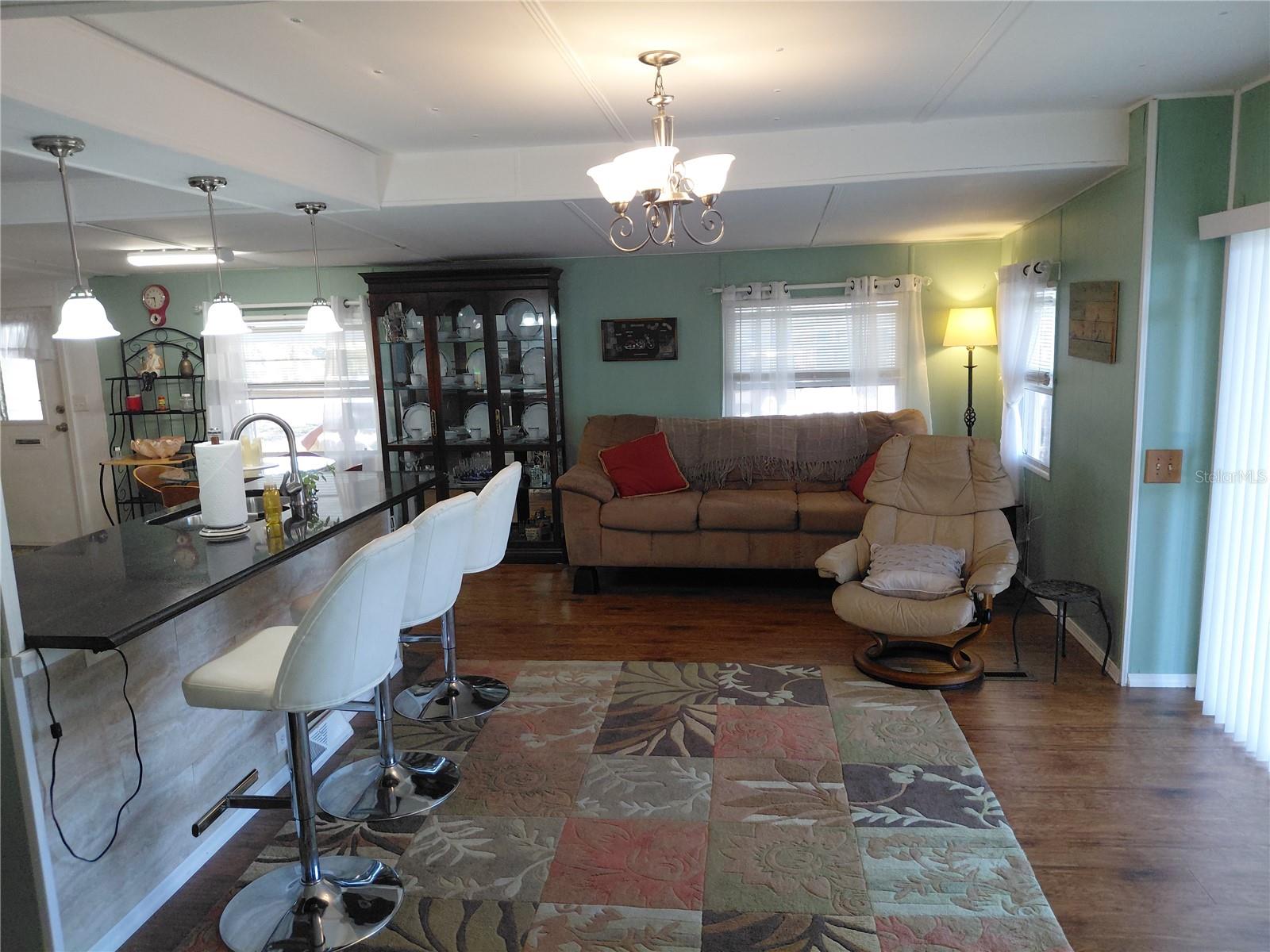 TB8451599 Property Photo